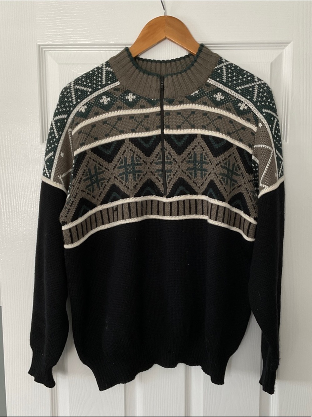 Obermeyer Taupe and Teal Knit Sweater